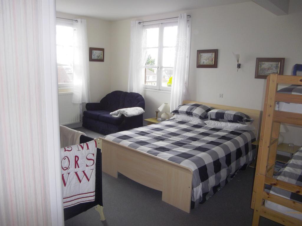 Lenard Charles Bed & Breakfast Juvigny-Val-d'Andaine Rom bilde